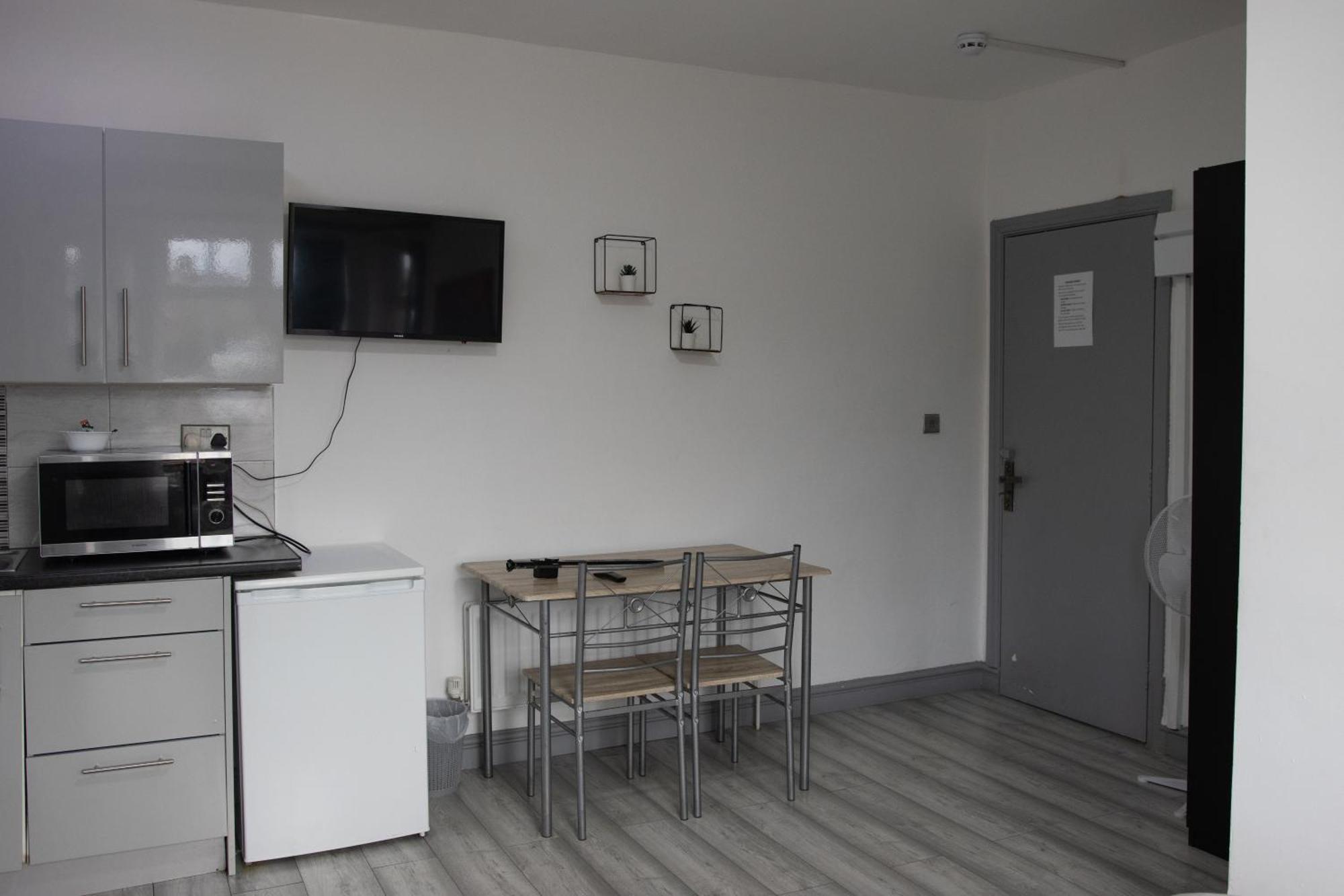 Hills View Apartments Манчестер Екстер'єр фото