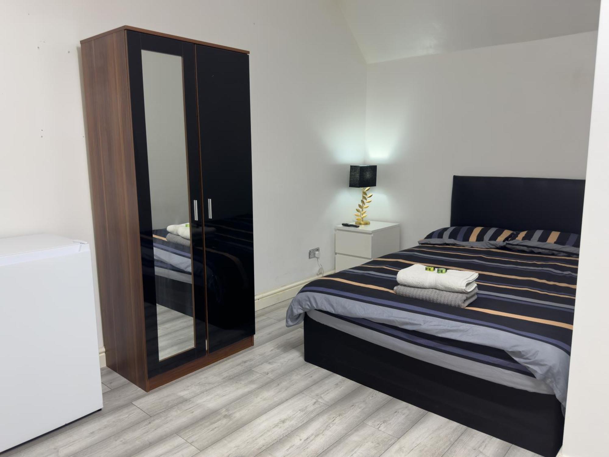 Hills View Apartments Манчестер Екстер'єр фото